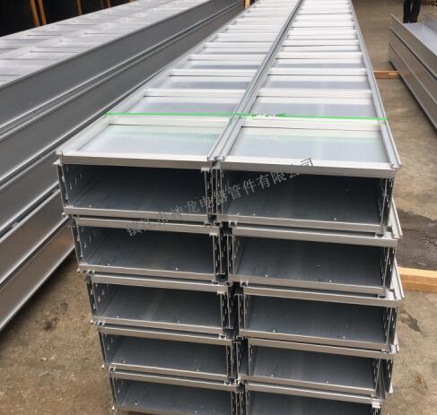 ���õ����żܵ���ȷ��װ��ν��У�